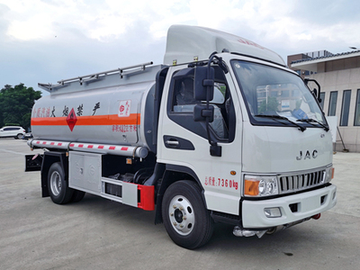 程力專汽運油車 配置、圖片與參數詳解